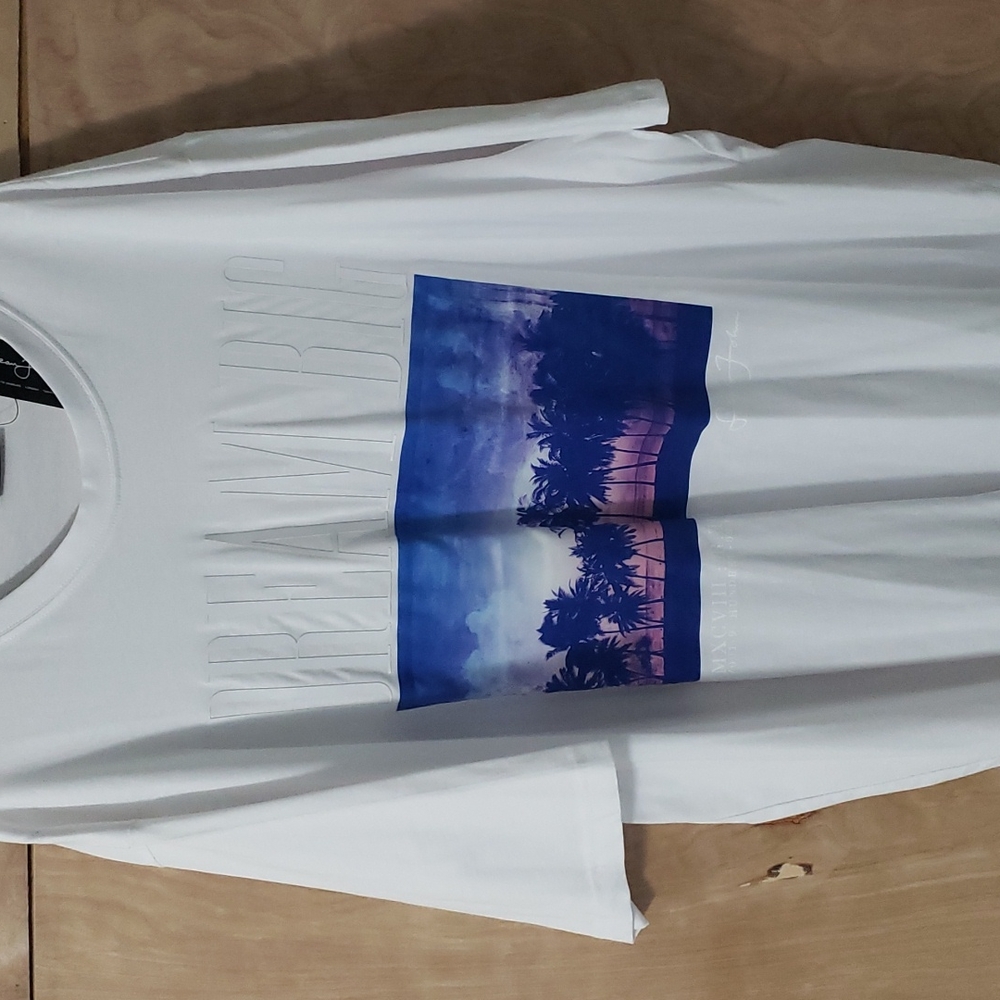 Sean John t shirt